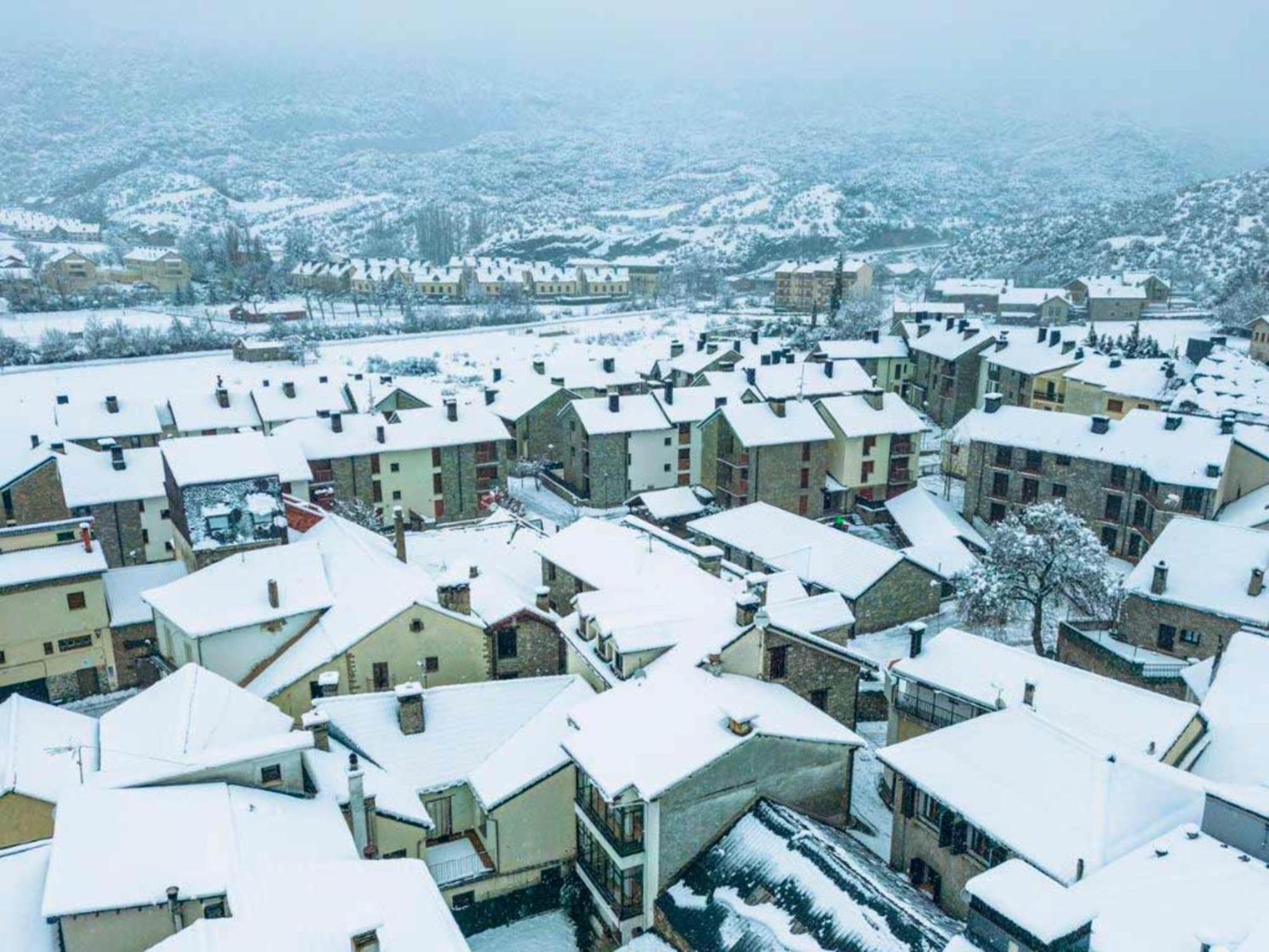 Apartamentos Villanua Collarada 3000 Buitenkant foto