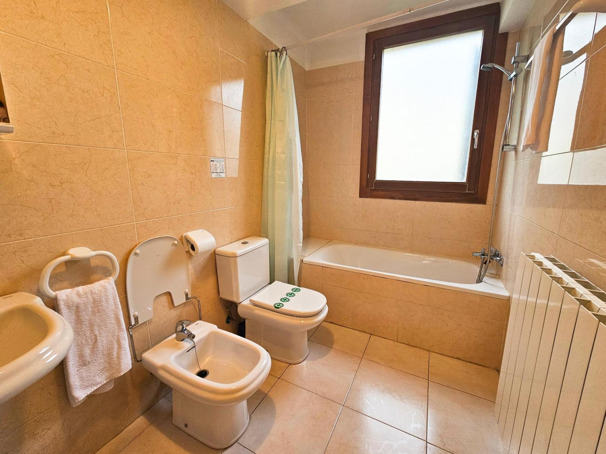 Apartamentos Villanua Collarada 3000 Buitenkant foto