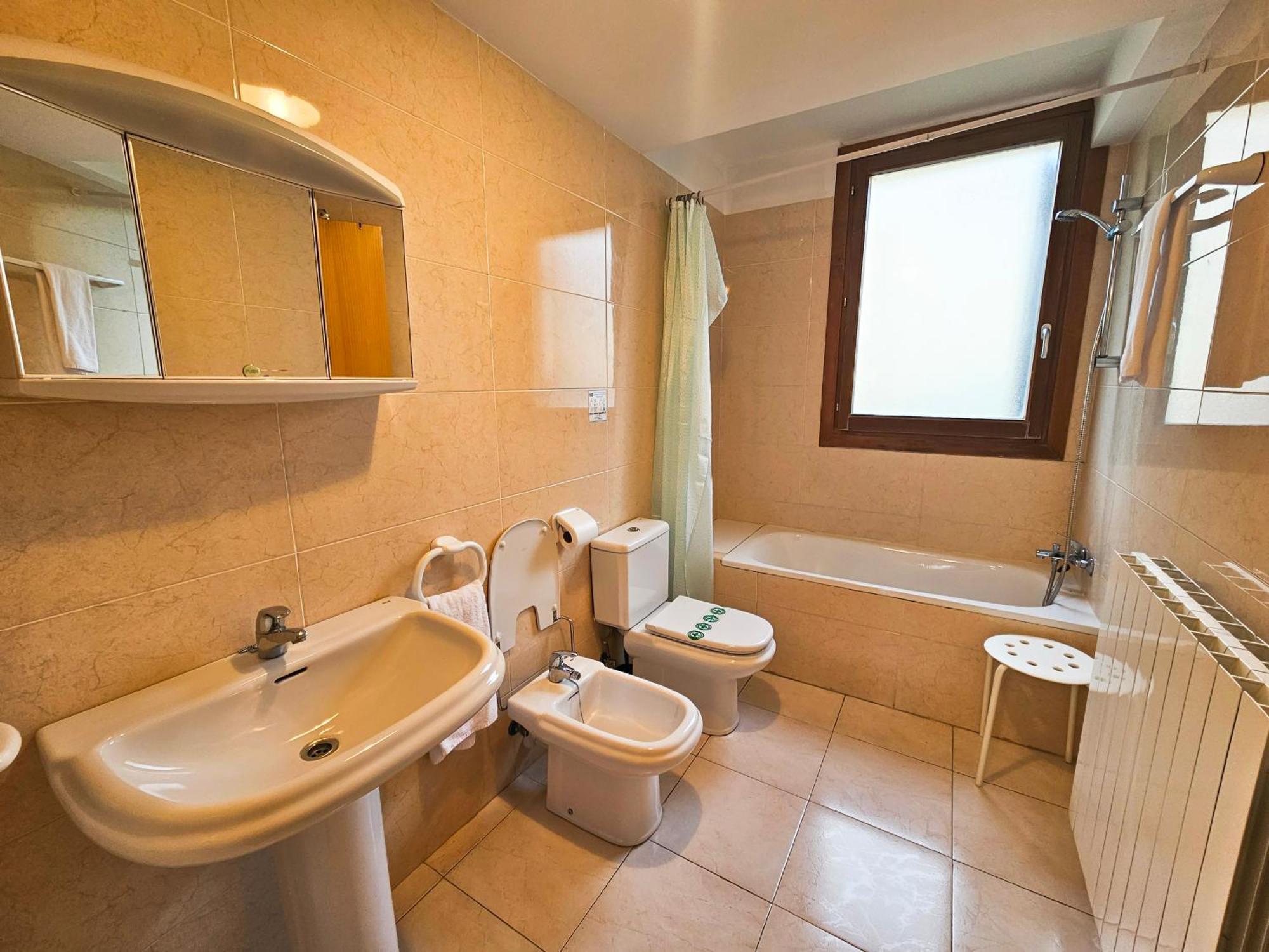 Apartamentos Villanua Collarada 3000 Buitenkant foto